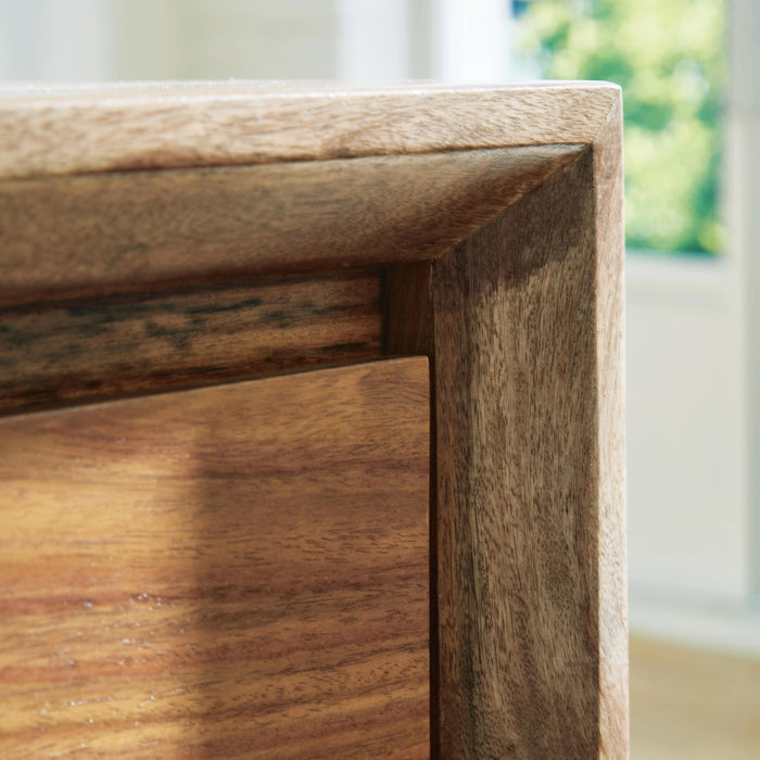 Dressonni Chest of Drawers