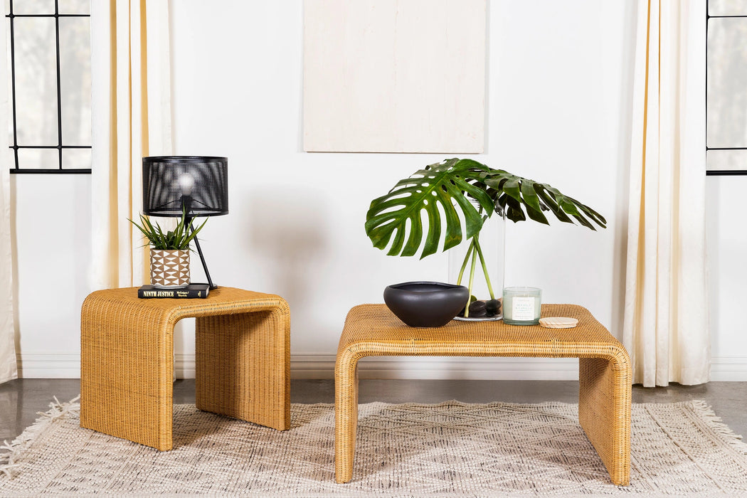 Cahya Coffee Table