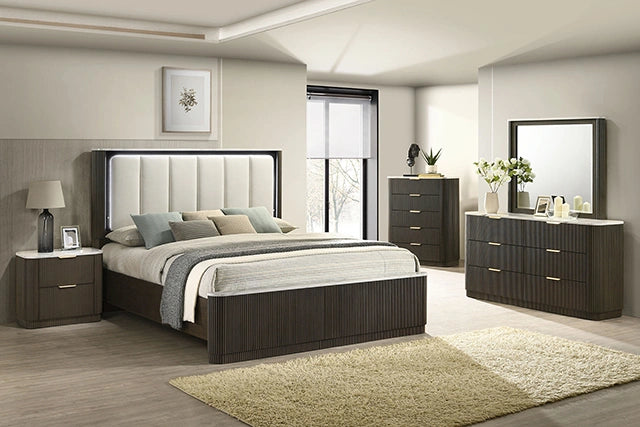 Lantrisant E.King Bed
