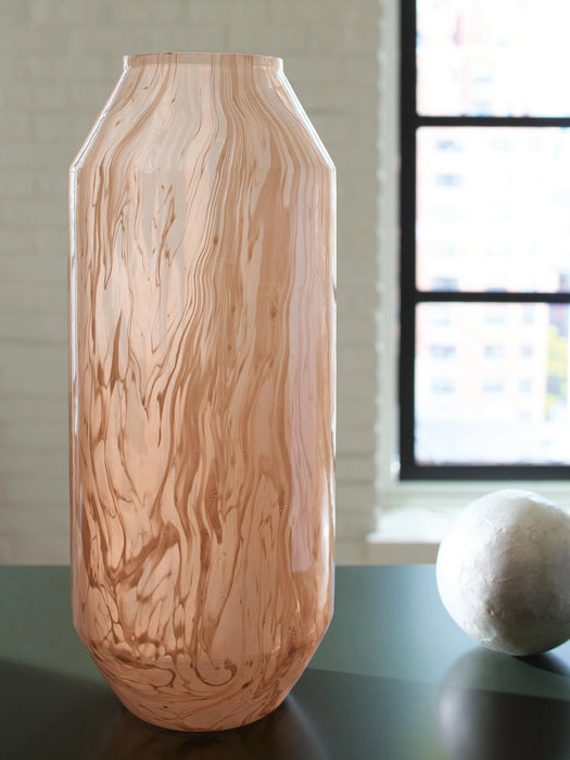 Dushby Vase