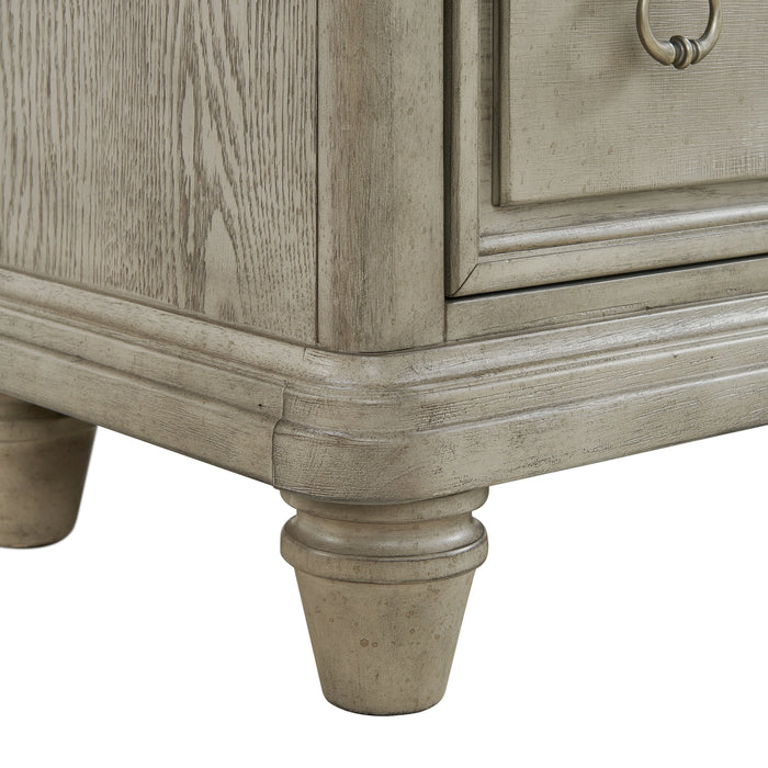 Whit-Ash Panel Bedroom Set in Light Grey