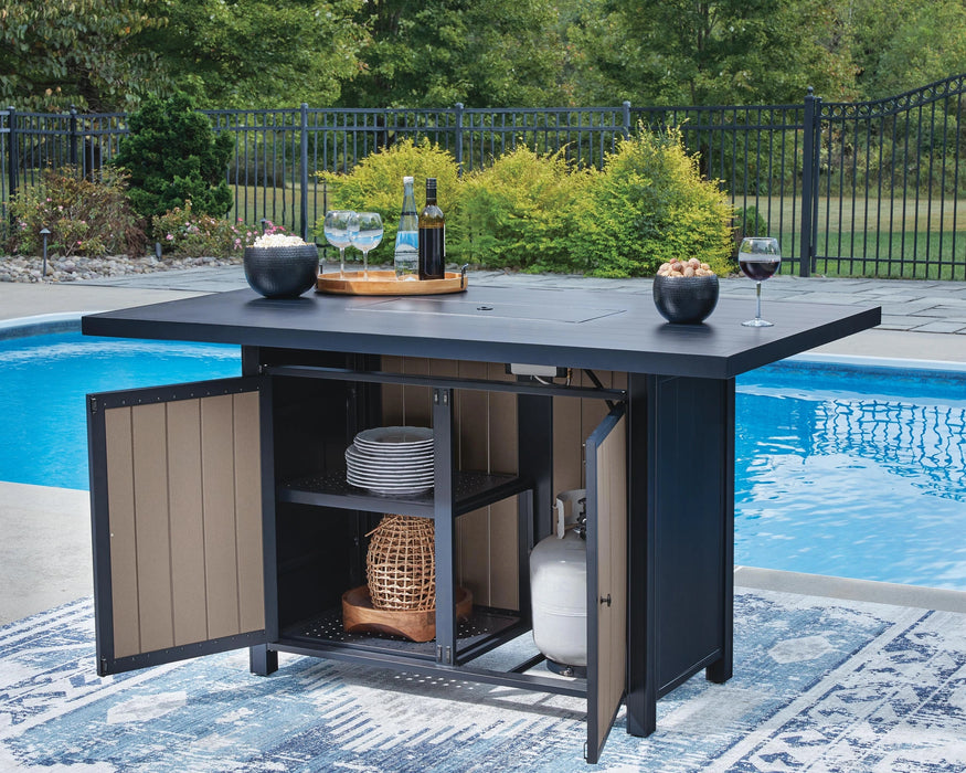 East Beach Outdoor Dining Set