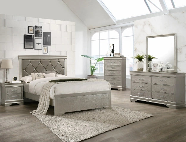 Crown Mark Amalia Queen Panel Bed in Silver B6910-Q image
